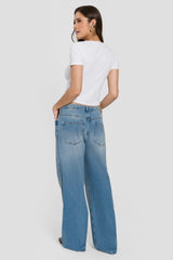 Calça Skater em Jeans com Ajuste de Cintura