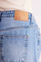 Calça Skater em Jeans com Ajuste de Cintura
