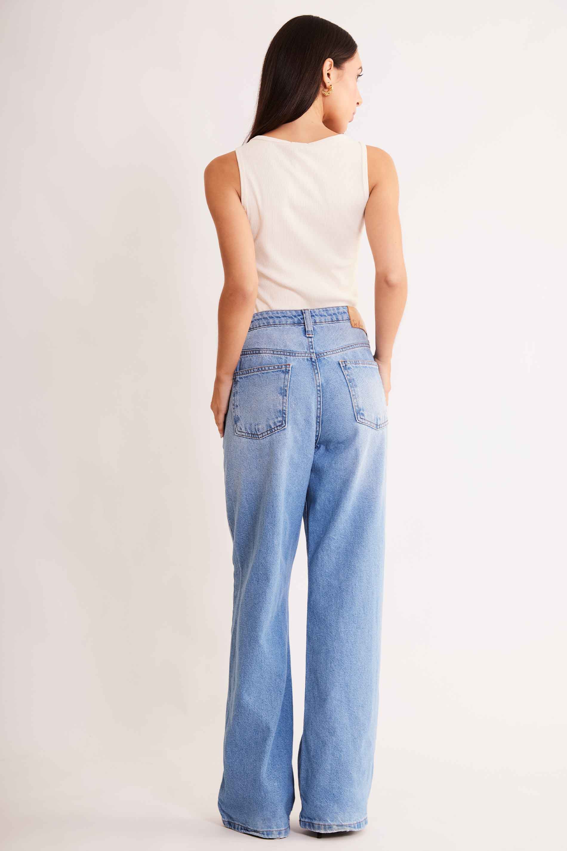 Calça Skater em Jeans com Ajuste de Cintura