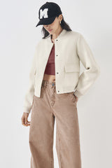 Calça Wide Leg em Sarja com Bolsos Frontais