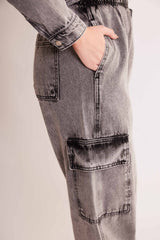 Calça Reta em Jeans Black com Elástico na Cintura