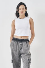 Calça Reta em Jeans Black com Elástico na Cintura