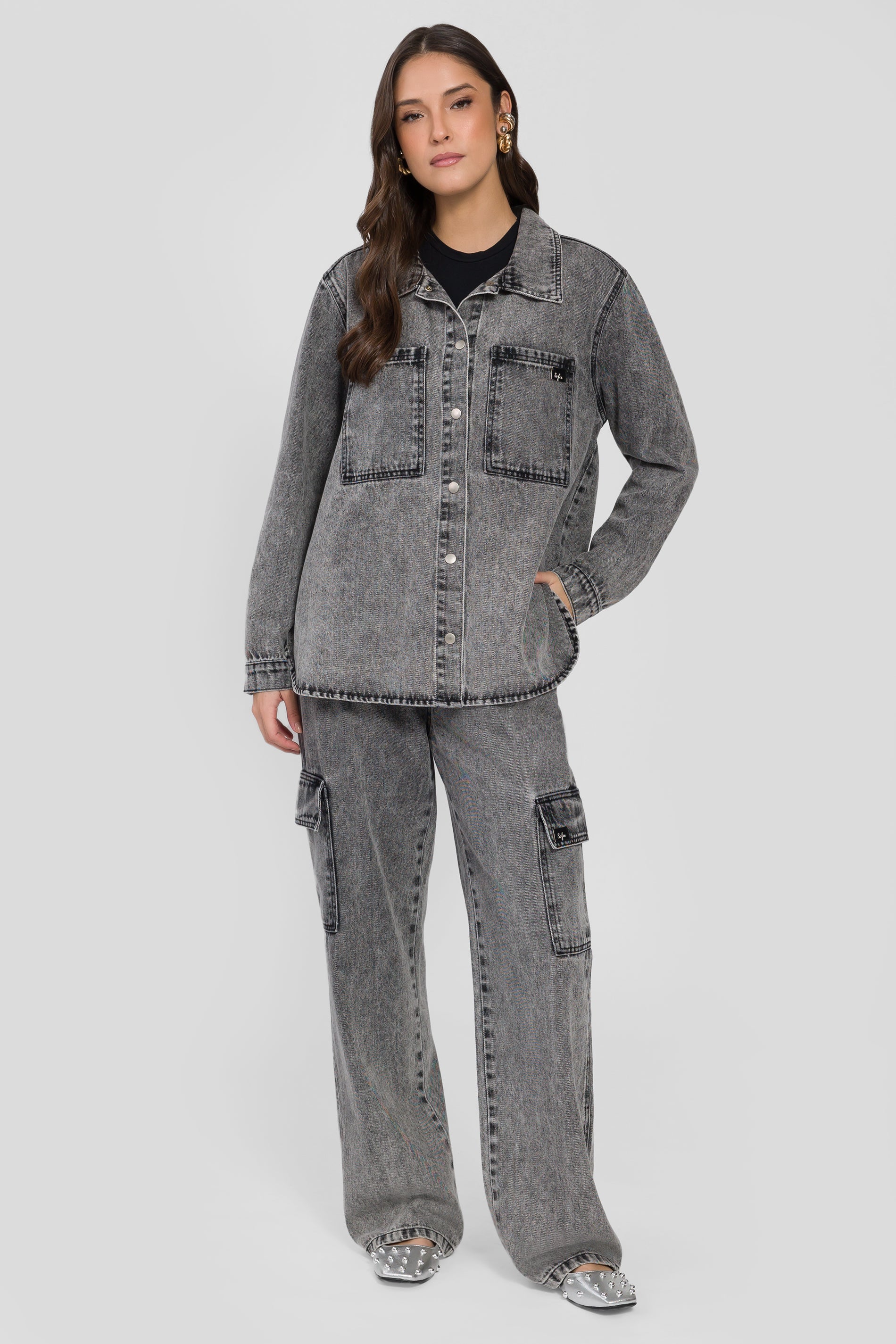 Camisa Overshirt em Jeans Black com Bolsos Frontais