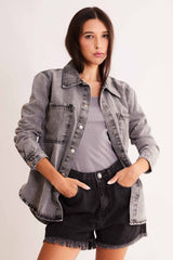 Camisa Overshirt em Jeans Black com Bolsos Frontais