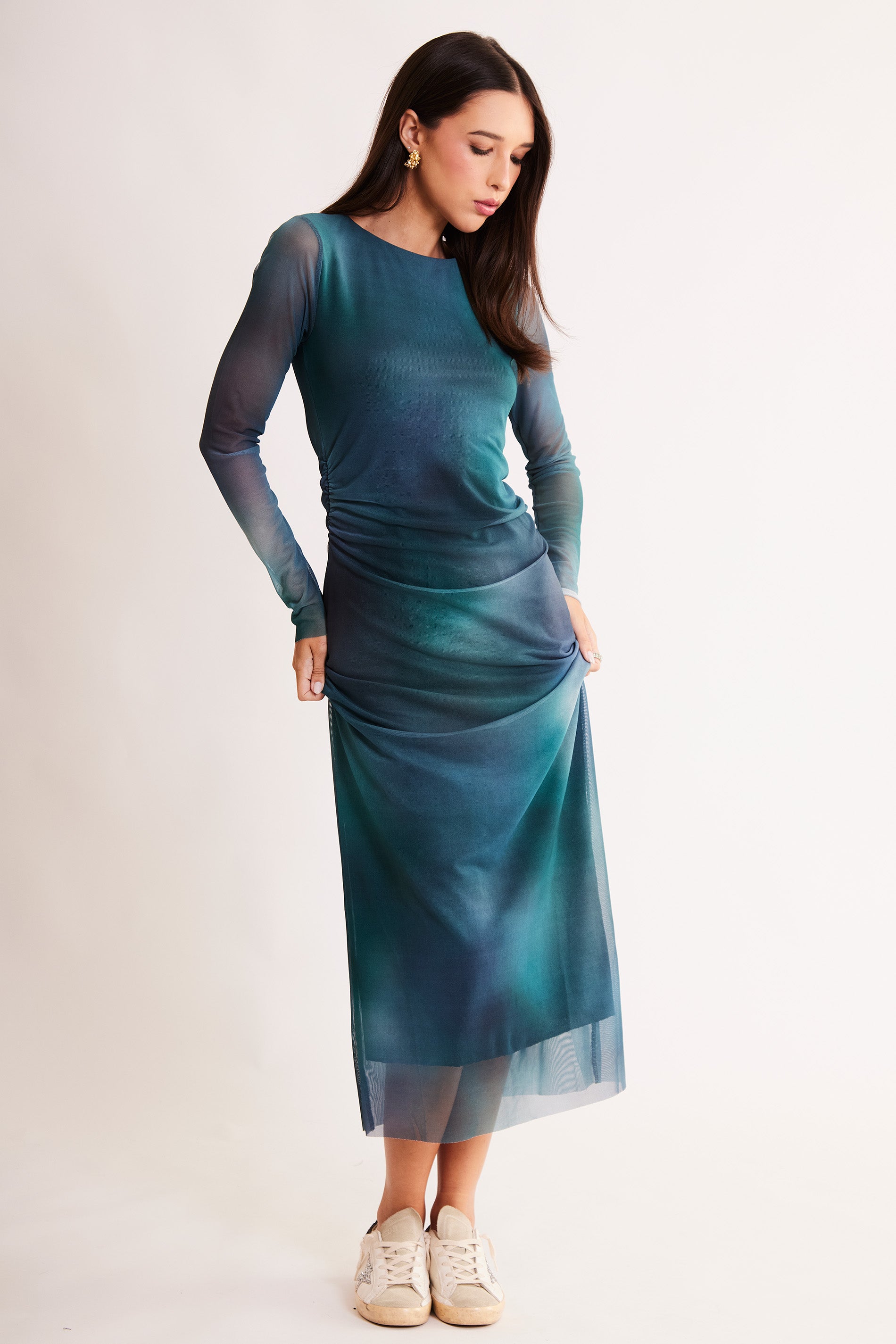Vestido Midi em Tule Estampado com Manga Longa