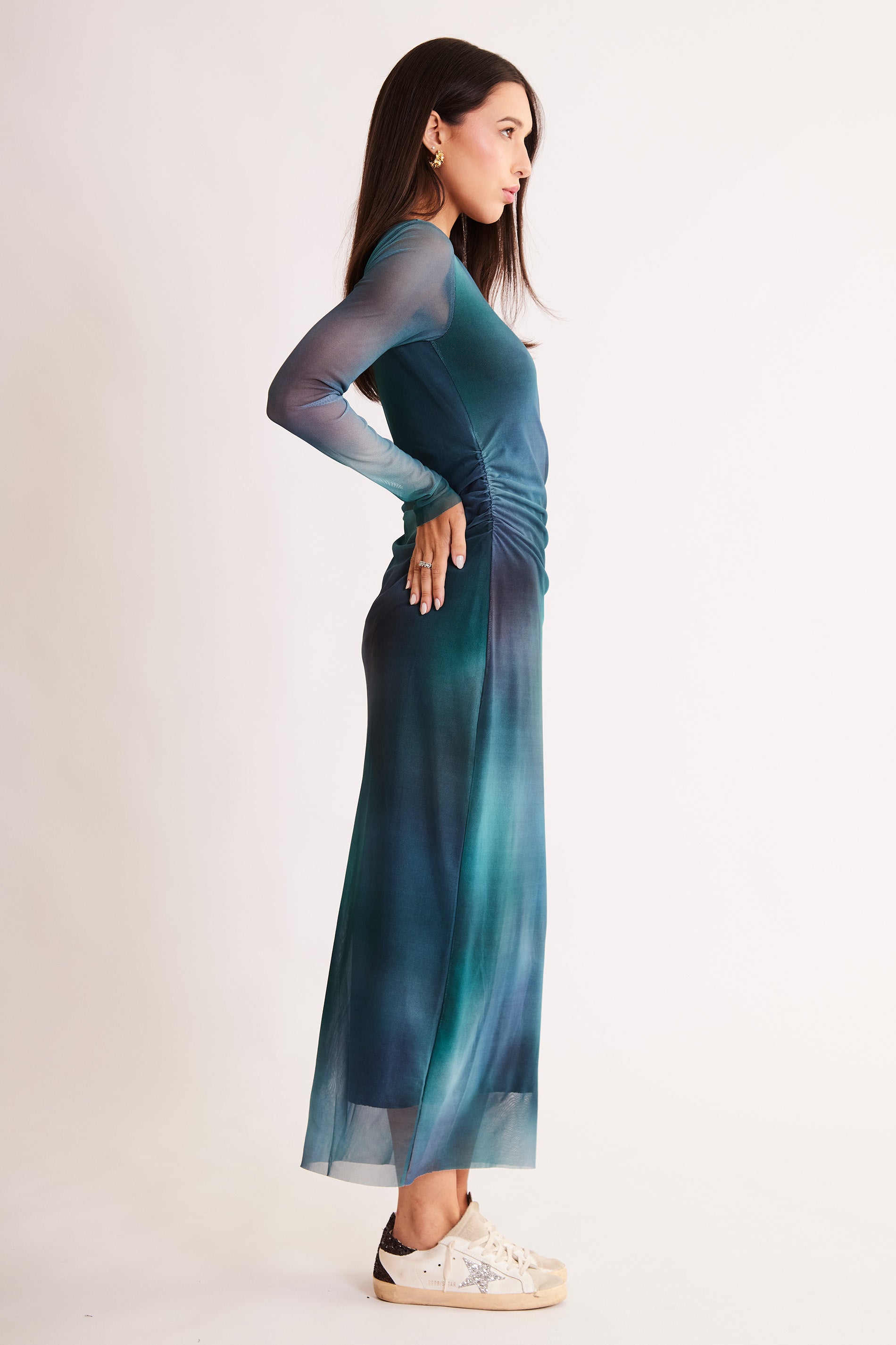 Vestido Midi em Tule Estampado com Manga Longa