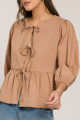 Blusa 7/8 em Tricoline com Amarrações e Babado