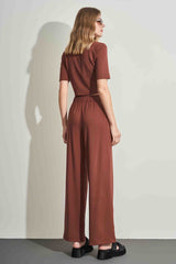 Calça Wide Leg com Bolsos Faca