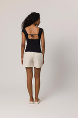 Blusa slim sem manga em ribana canelada