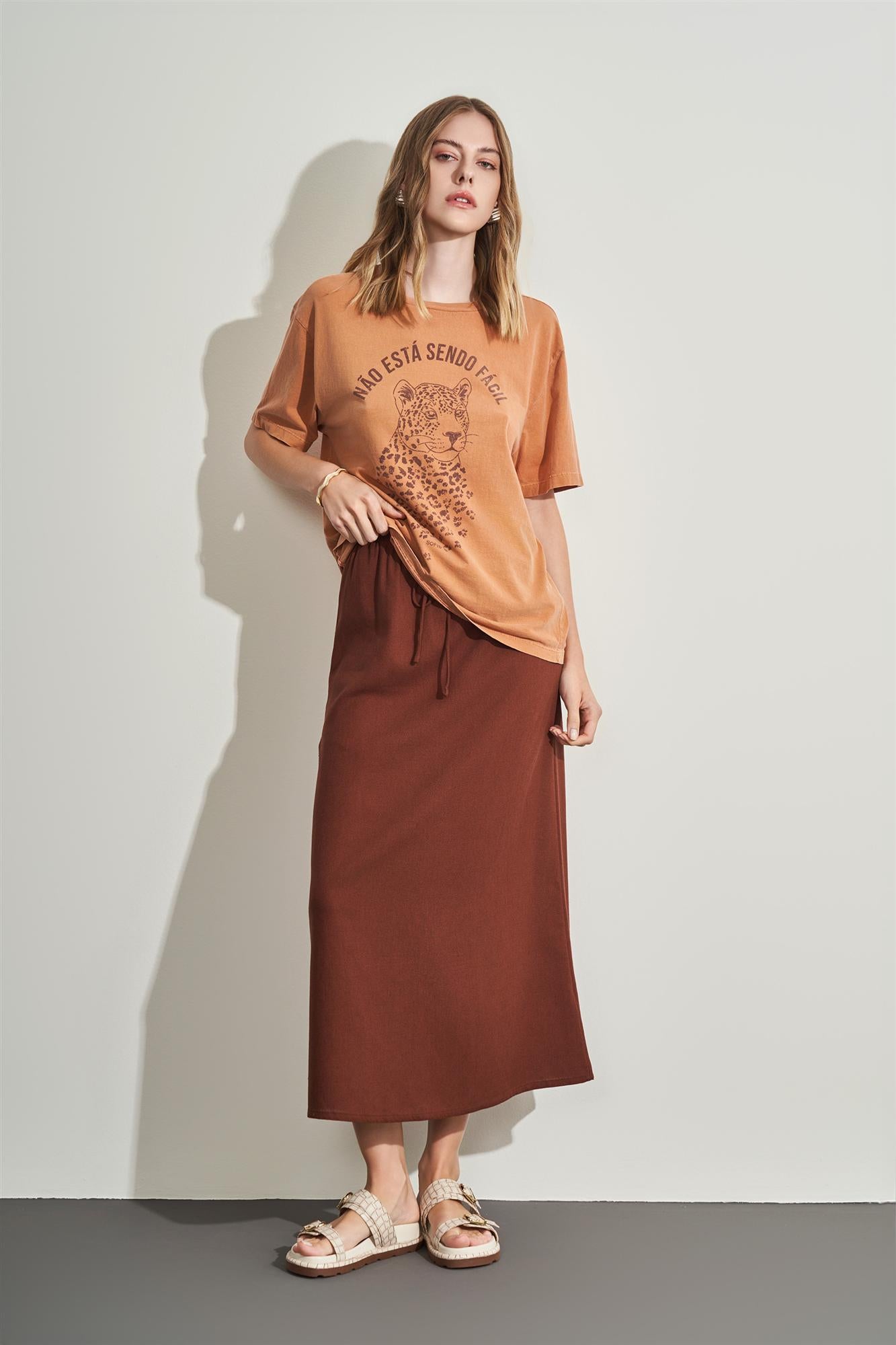 T-shirt em Meia Malha Estonada com Estilo Casual