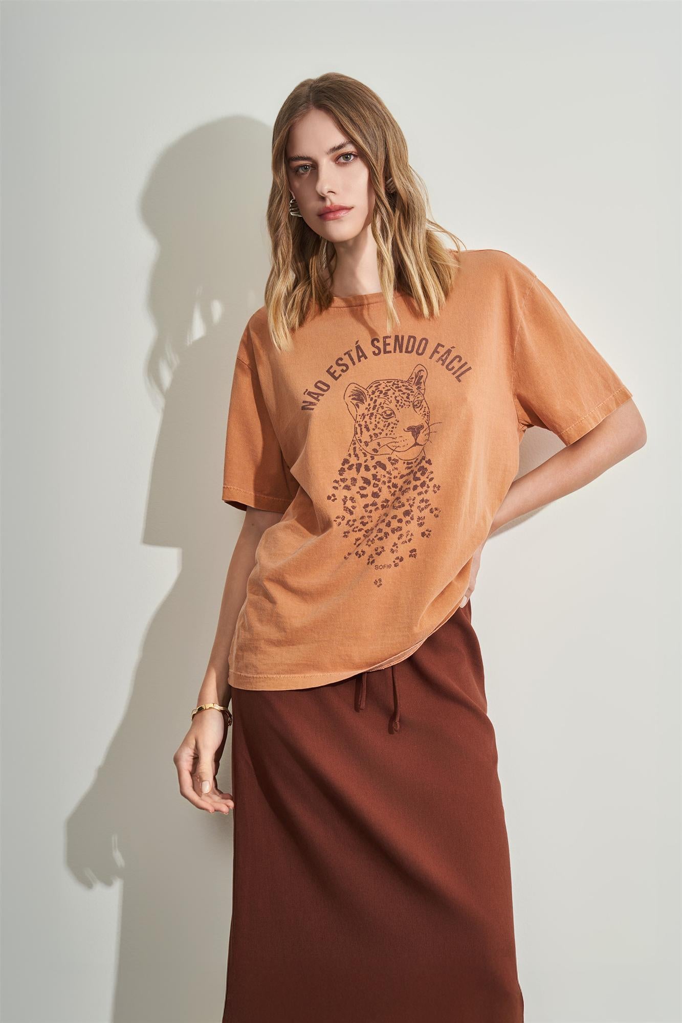 T-shirt em Meia Malha Estonada com Estilo Casual