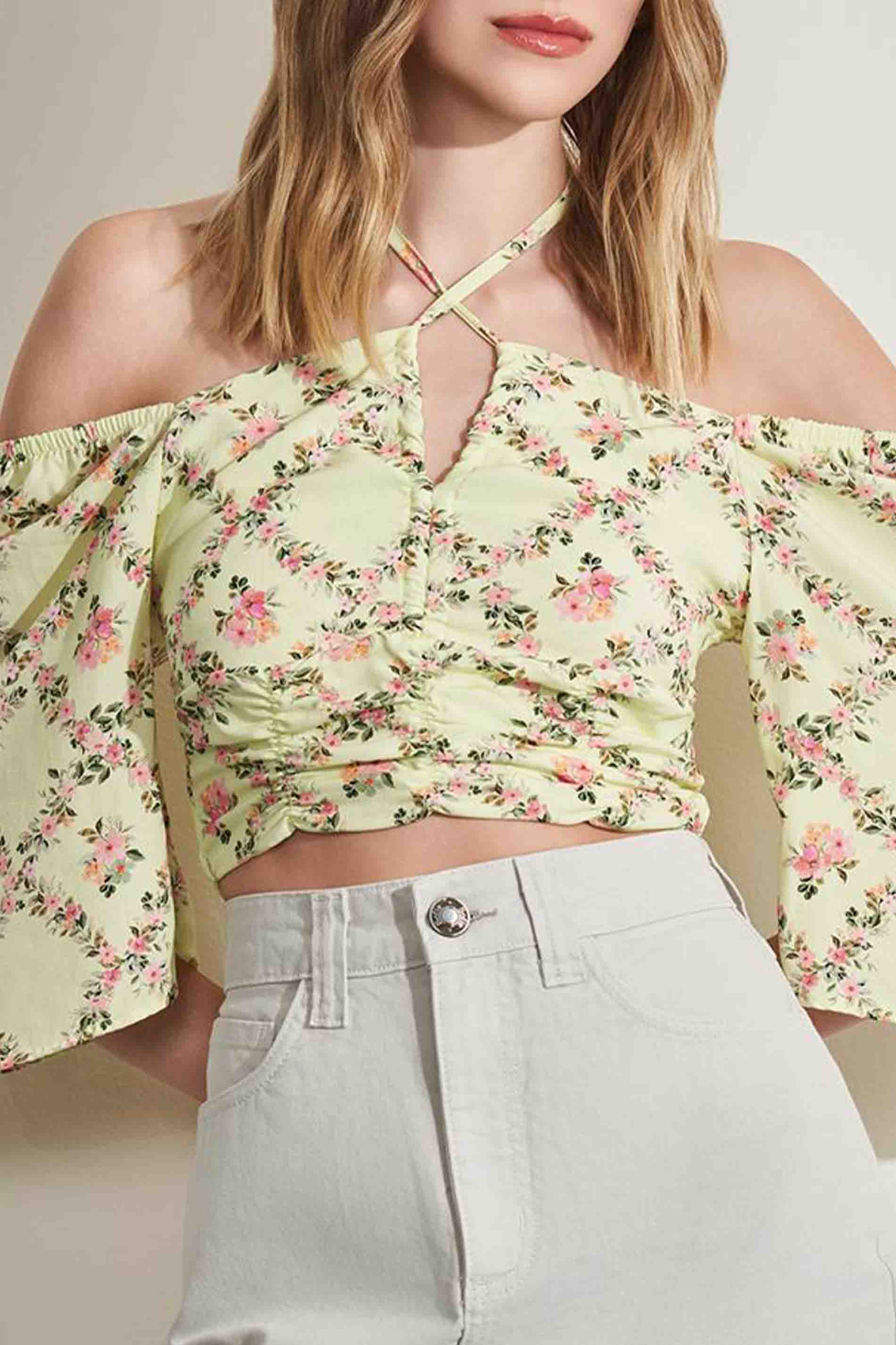 Blusa Cropped de Manga Curta Estampada
