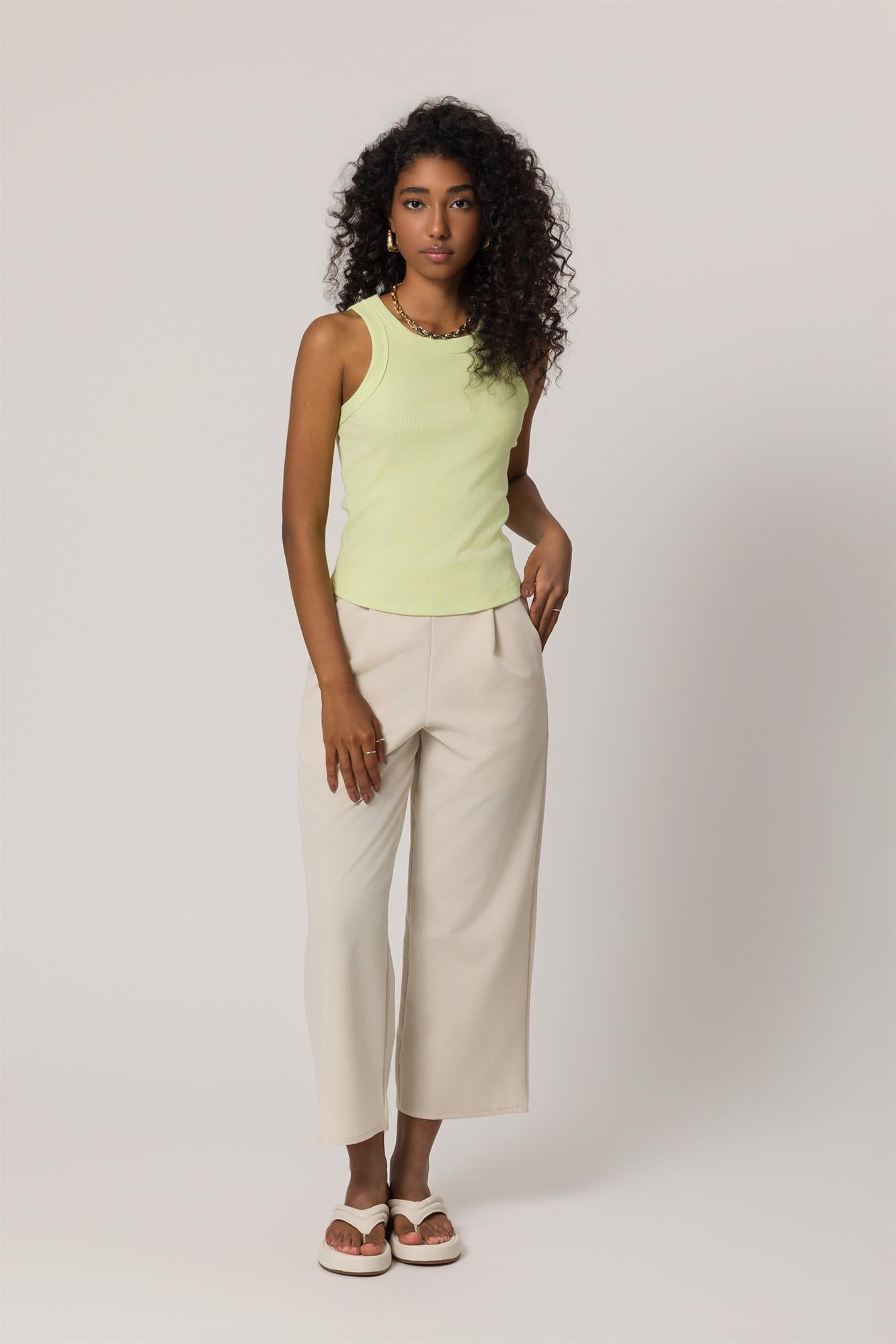 Blusa em Ribana com Caimento Slim