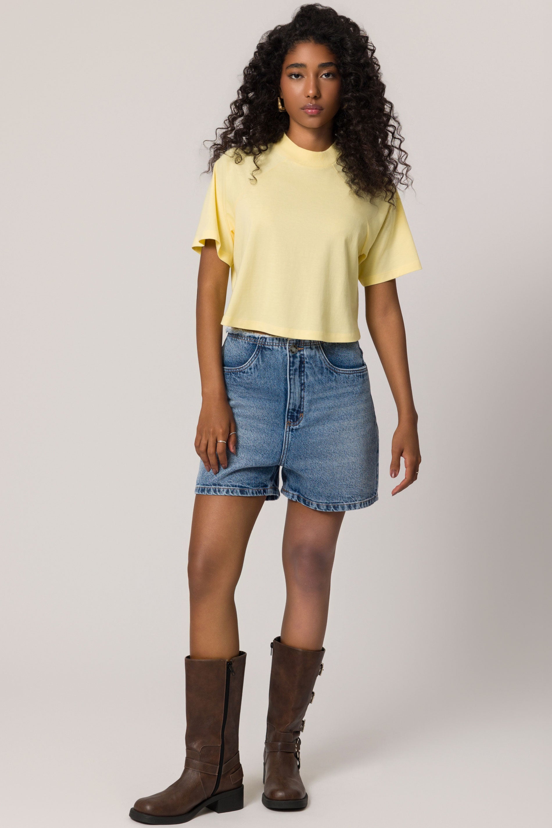 T-shirt Cropped em Meia Malha