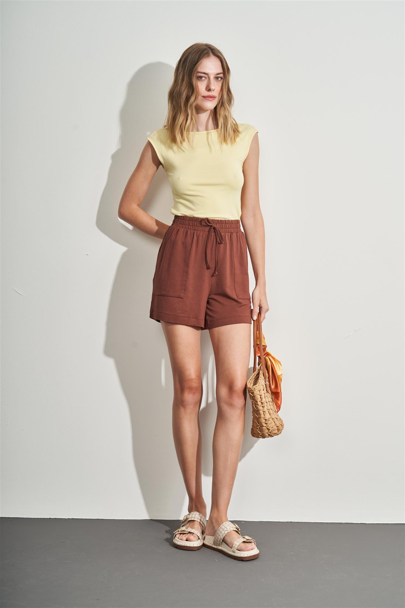 Shorts Casual com Amarração