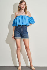 Shorts mom jeans com cintura alta