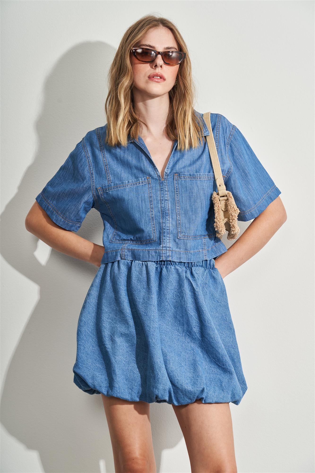 Camisa Cropped de Manga Curta em Jeans