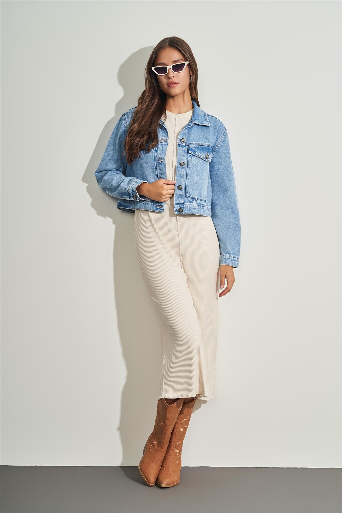 Jaqueta em Jeans Cropped