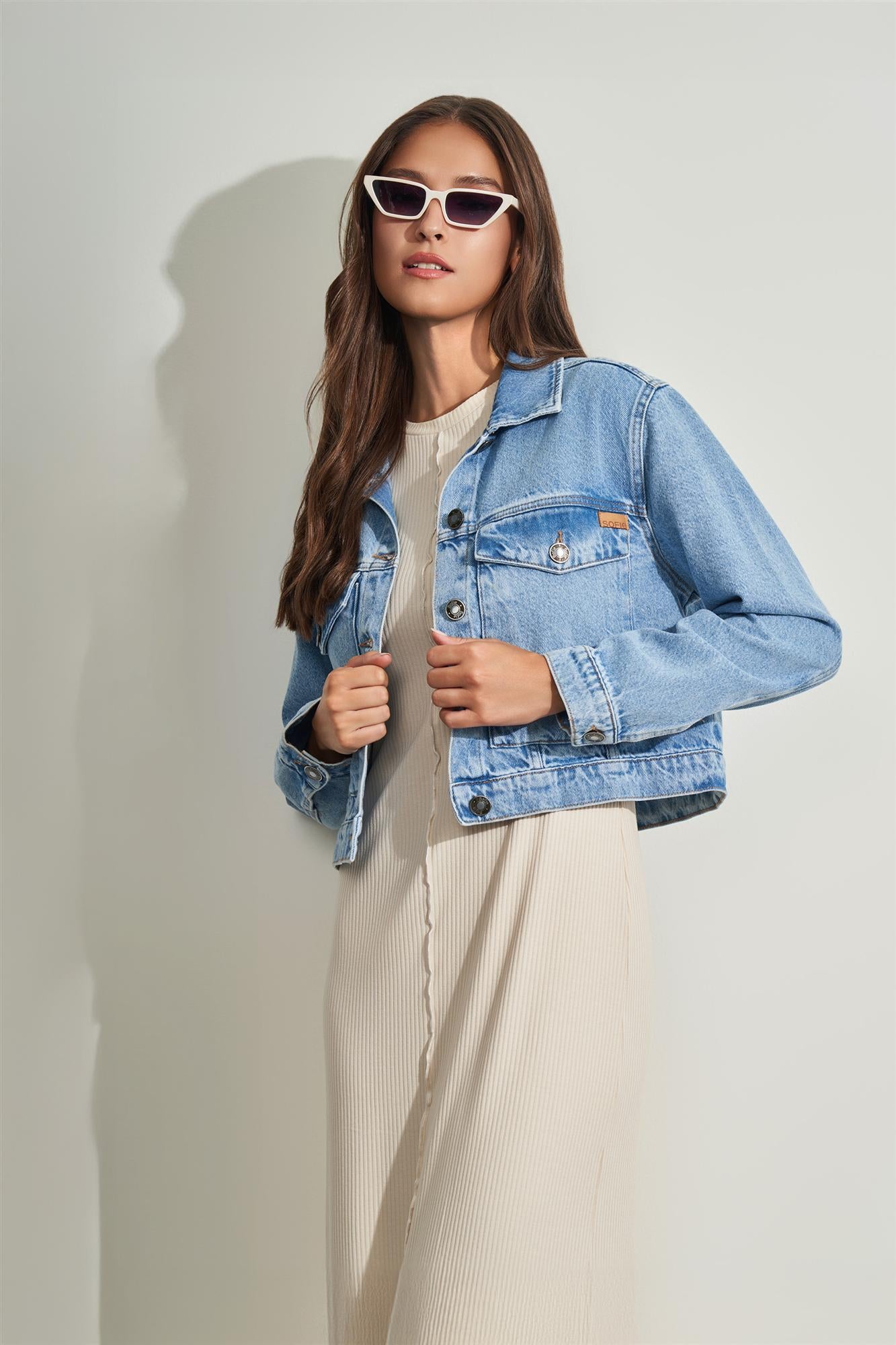 Jaqueta em Jeans Cropped