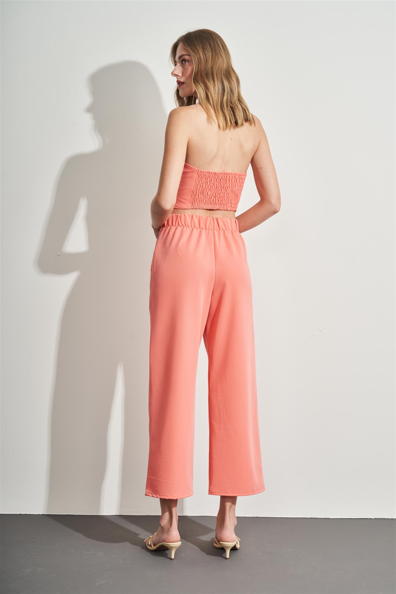 Calça Reta Cropped em Alfaiataria Comfy