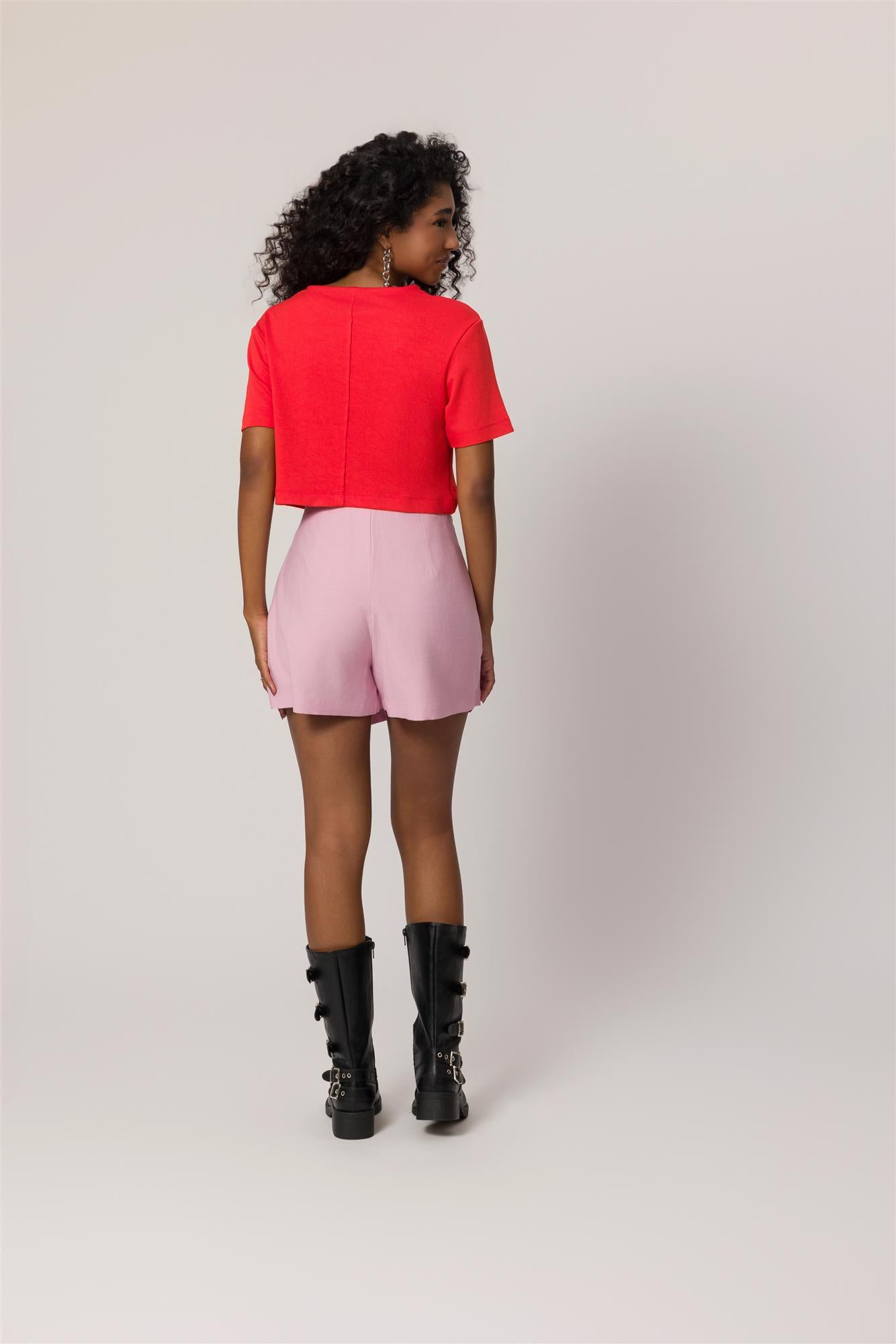Cropped justo de manga curta em malha bodycon