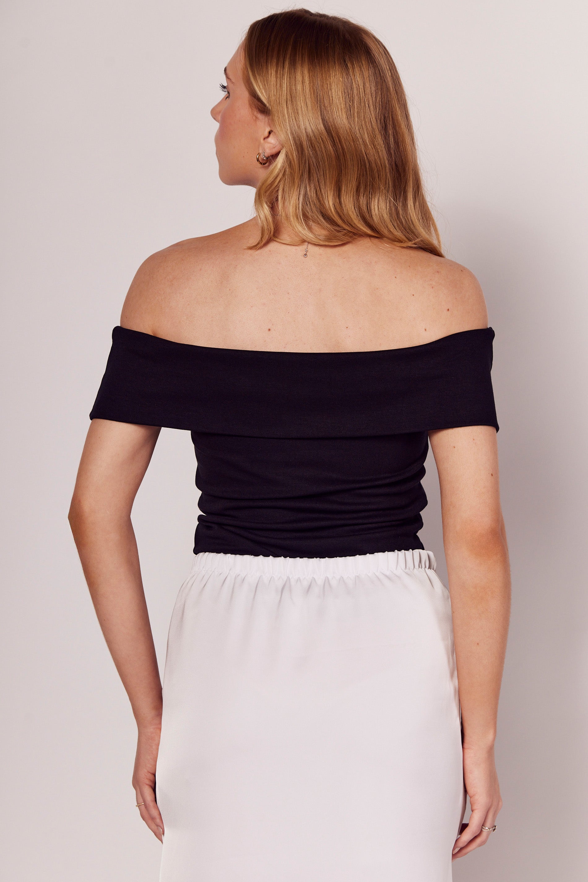 Blusa Ombro a Ombro Luminare com Dobra Larga