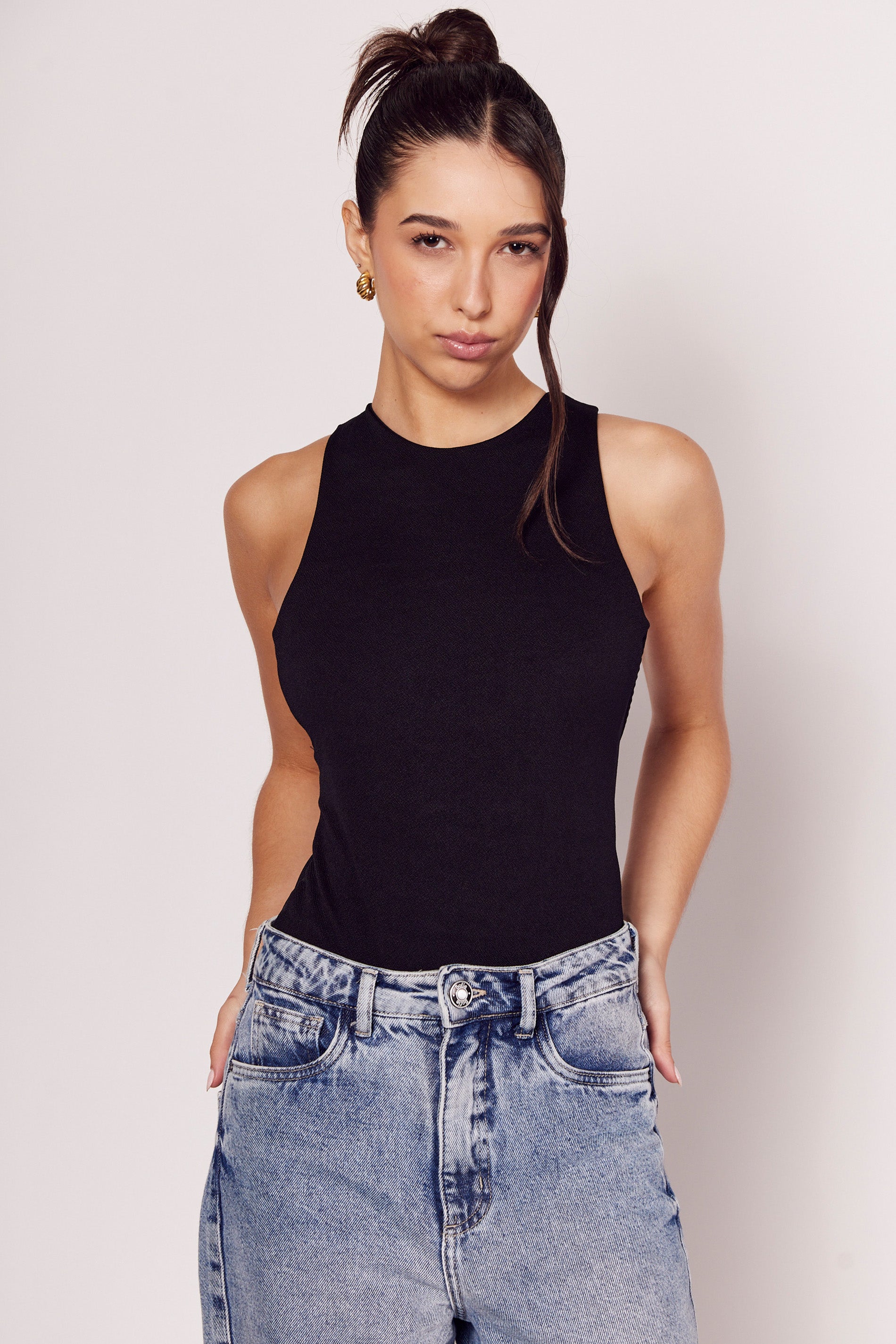 Body Luminare Decote Nadador e Cut Out Costas