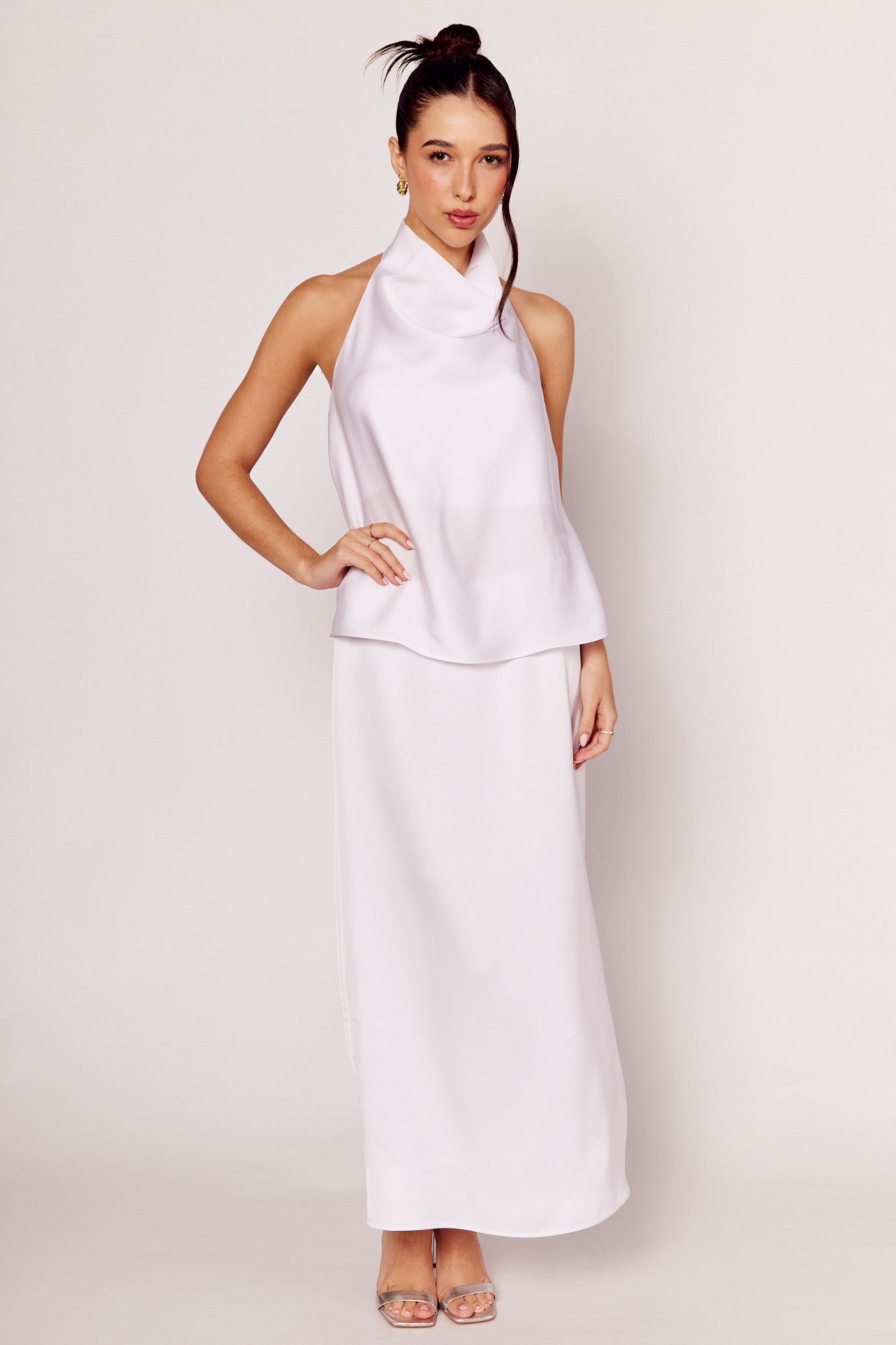 Saia Longa Luminare em Cetim Comfy