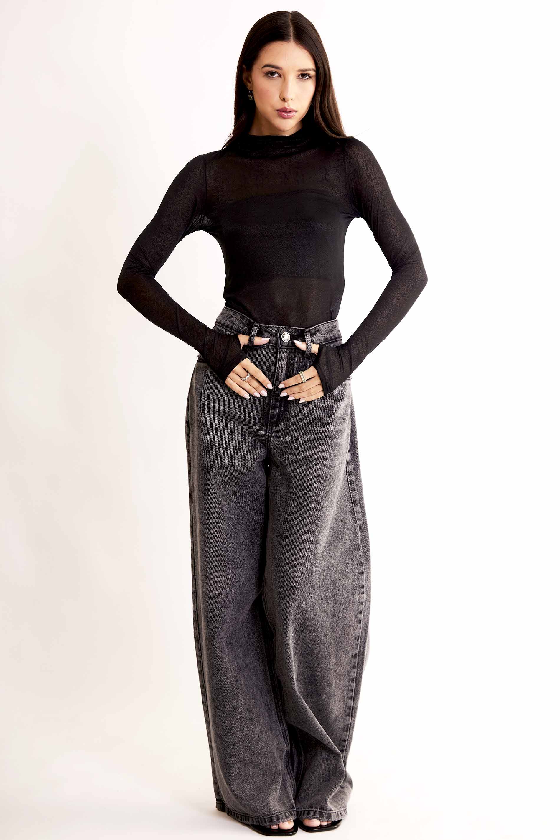 Blusa de Manga Longa After Dusk em Tule Rendado