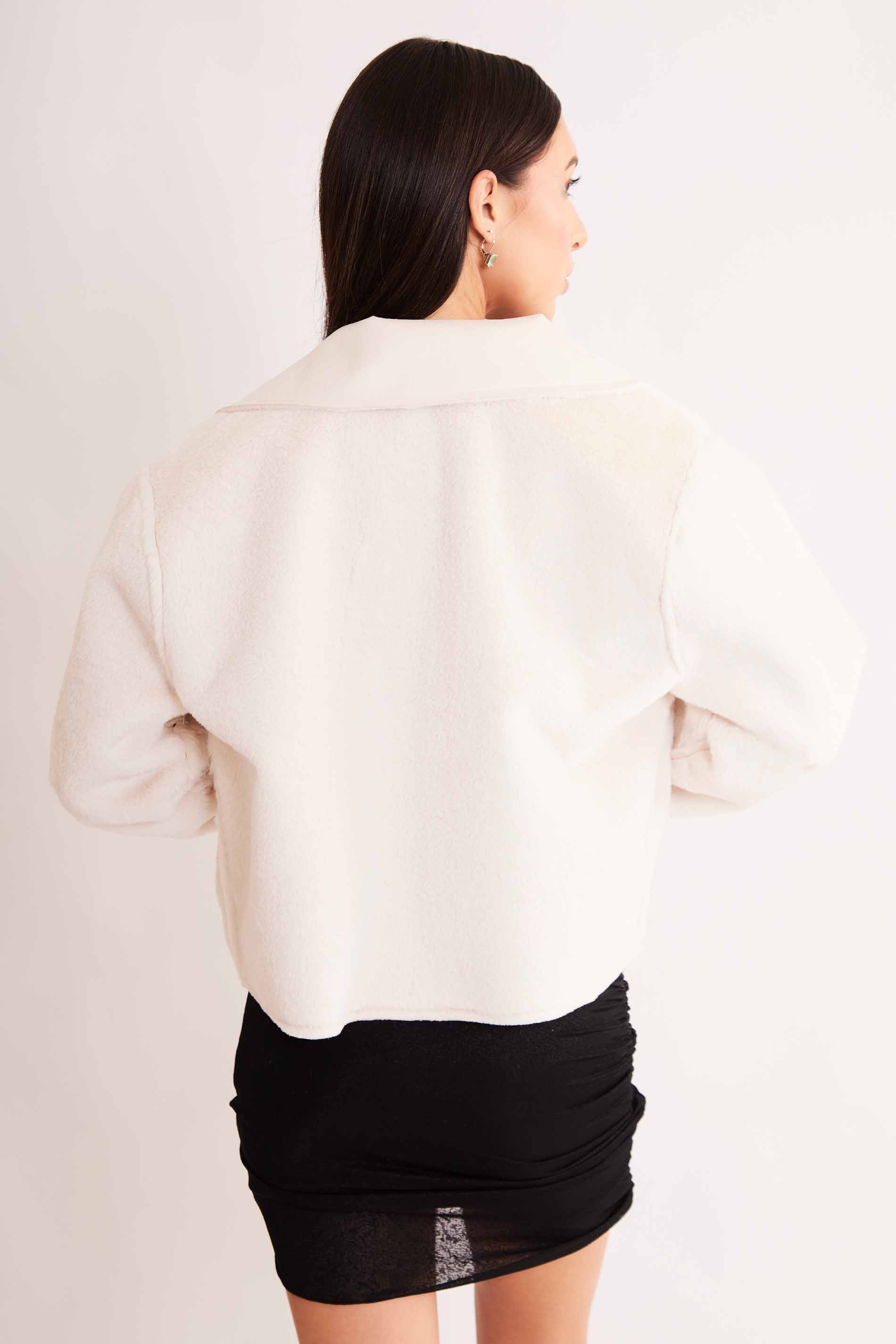 Jaqueta Soft Dupla Face em Pelo e Suede