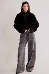 Jaqueta Soft Dupla Face em Pelo e Suede