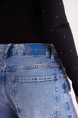 Calça Baggy Urban Frame com Braguilha Deslocada Em Denim