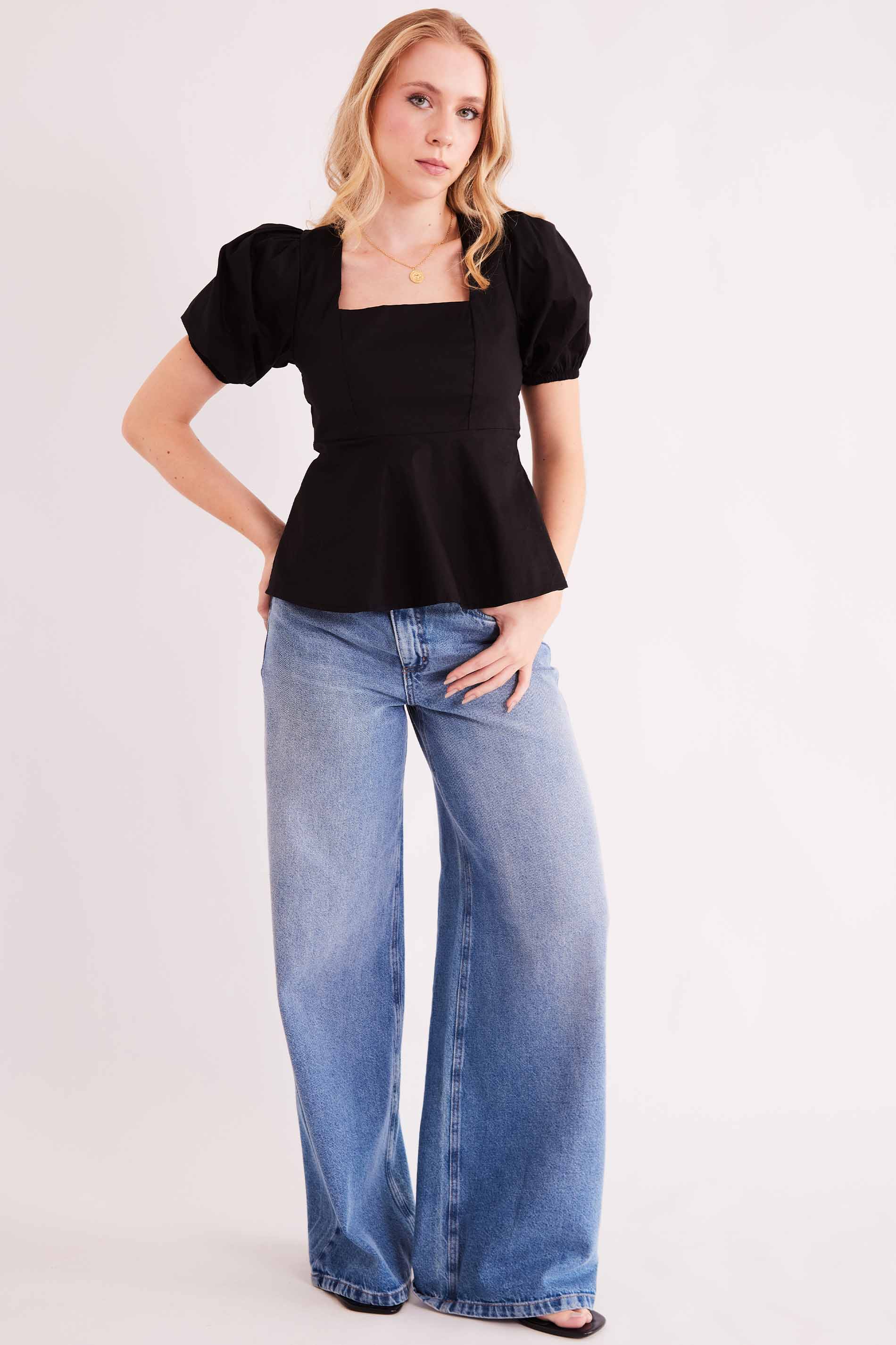 Blusa de Manga Curta Urban Frame em Plano Tricoline com Elastano