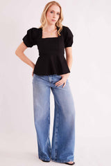 Blusa de Manga Curta Urban Frame em Plano Tricoline com Elastano