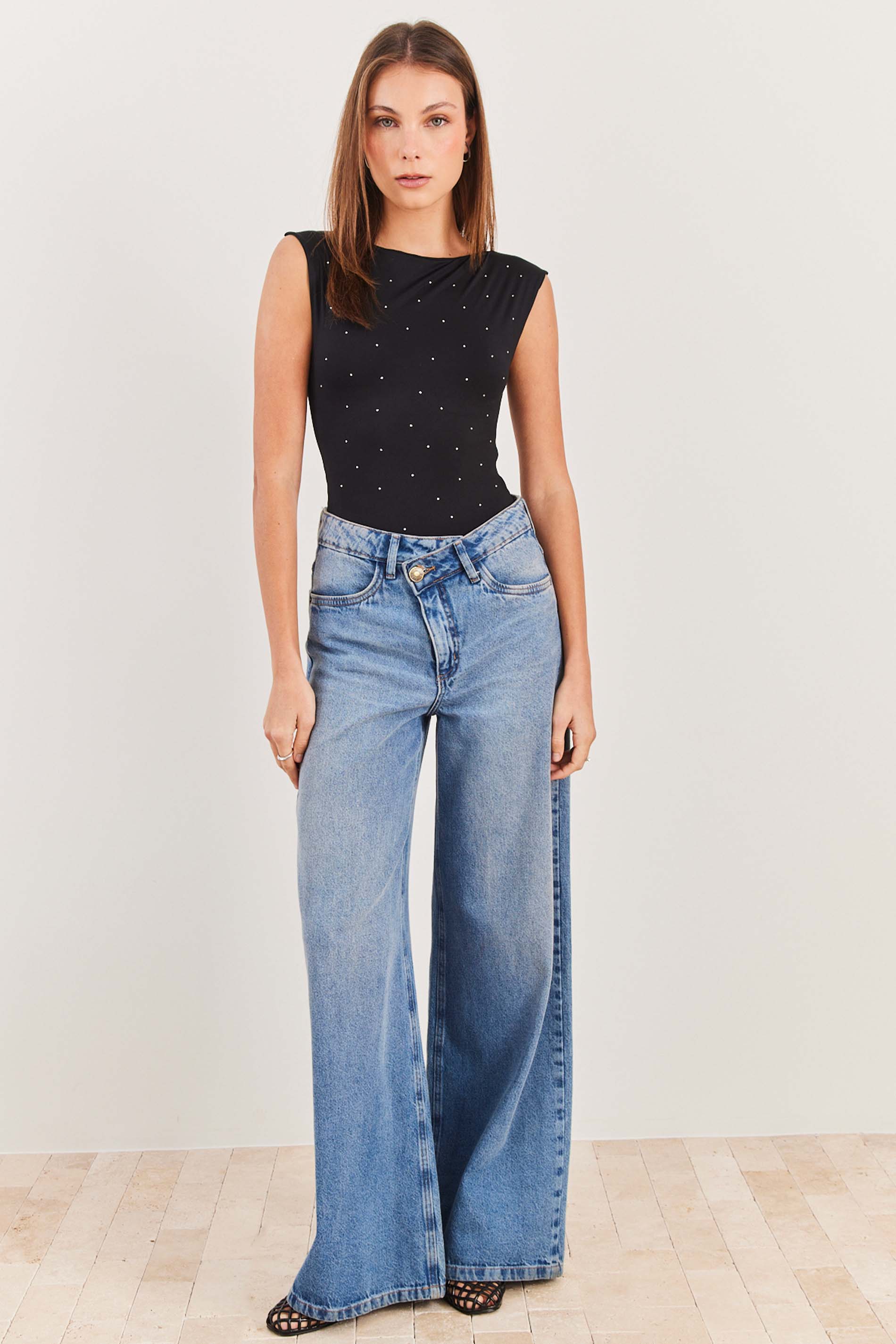 Body Sem Manga Com Aplicação Strass Spring Flow  - Sofie
