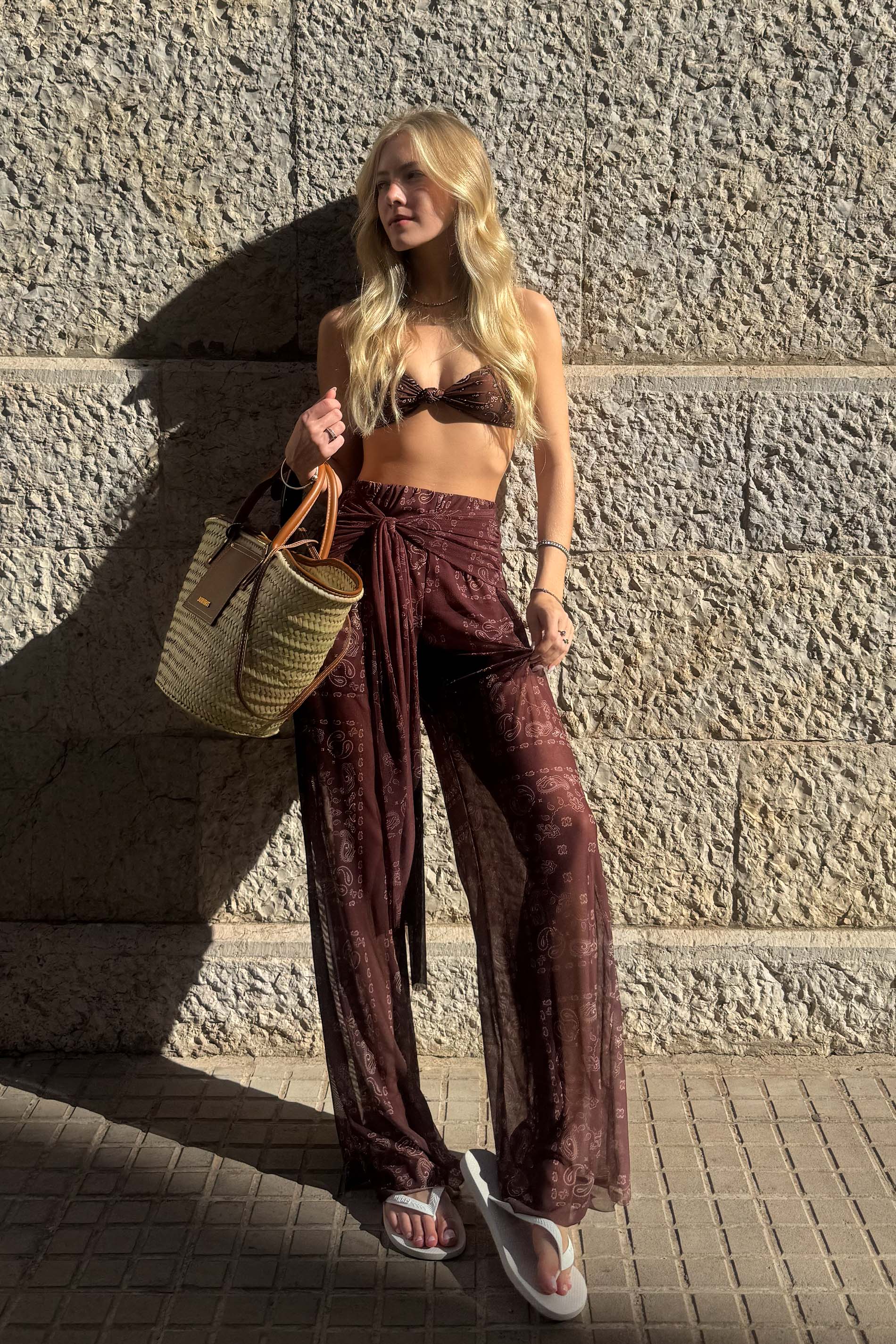 Calça Reta em Tule Forrada com Amarração Spring Flow - Sofie