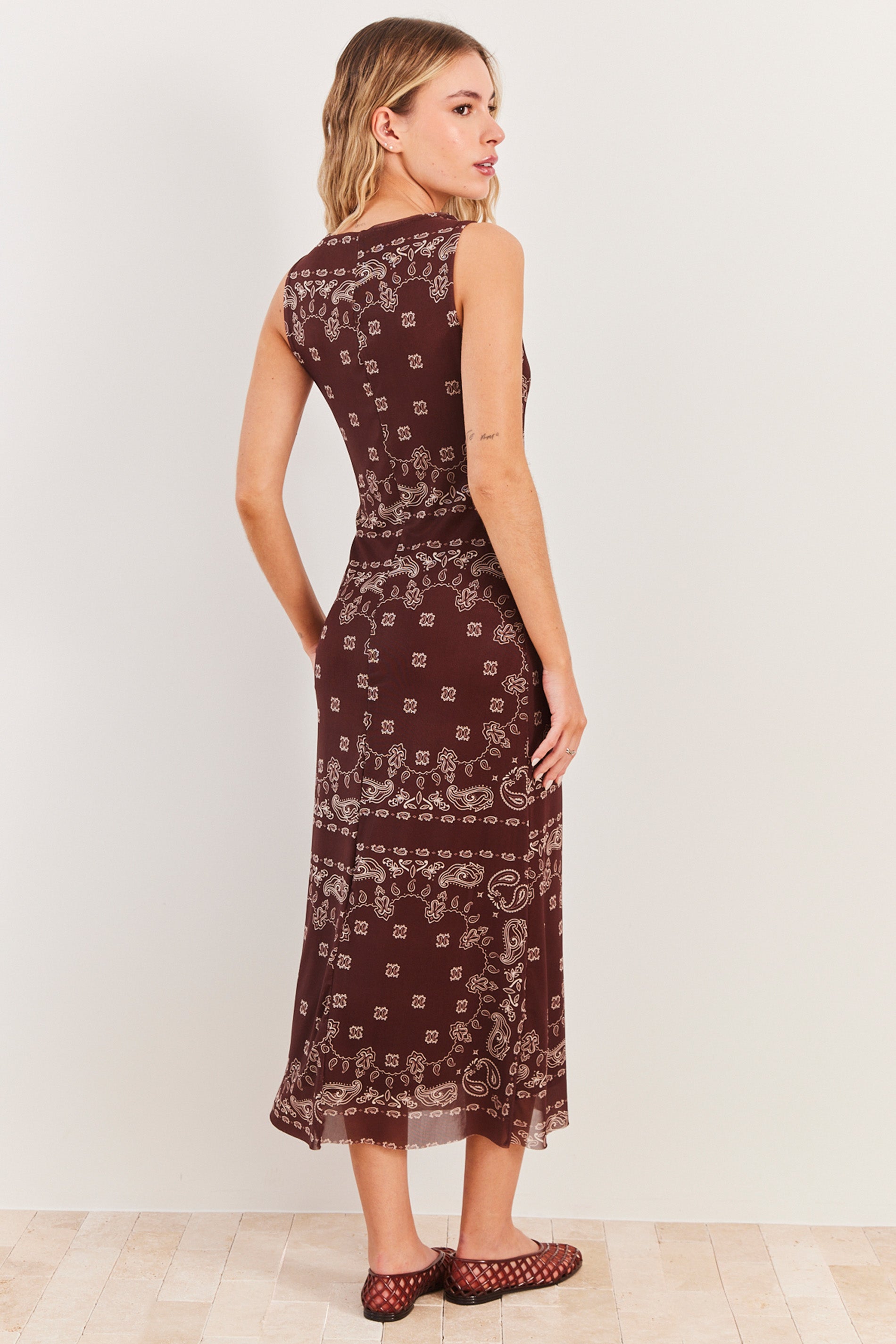 Vestido Midi Evasê em Tule Spring Flow - Sofie