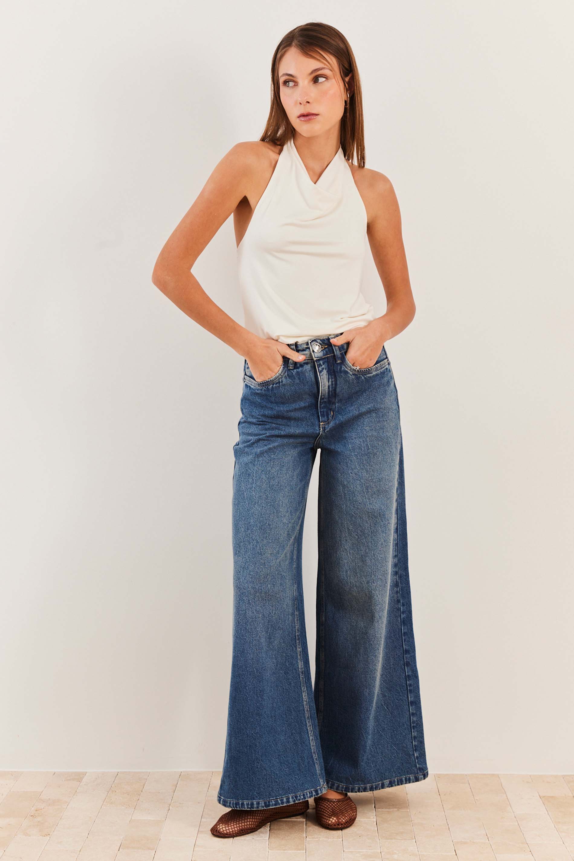 Blusa Frente Única com Gola Degagê Fluid Bloom - Sofie
