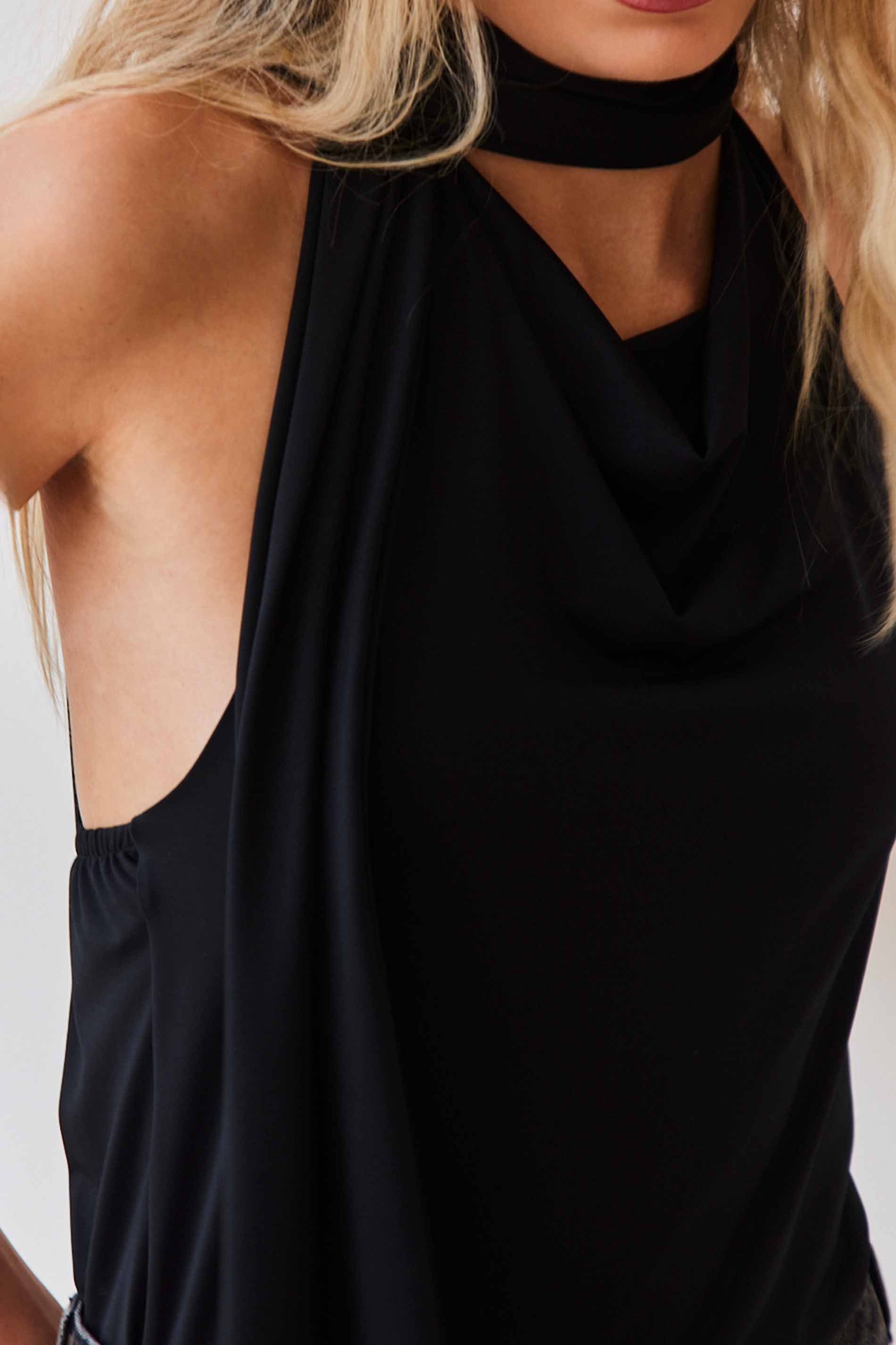 Blusa Frente Única com Gola Degagê Fluid Bloom - Sofie