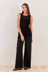 Blusa Sem Manga em Renda Fluid Bloom - Sofie