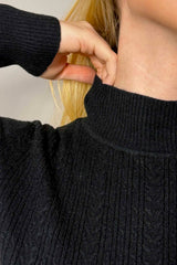 Suéter Feminino Tricot com Gola Alta - Sofie