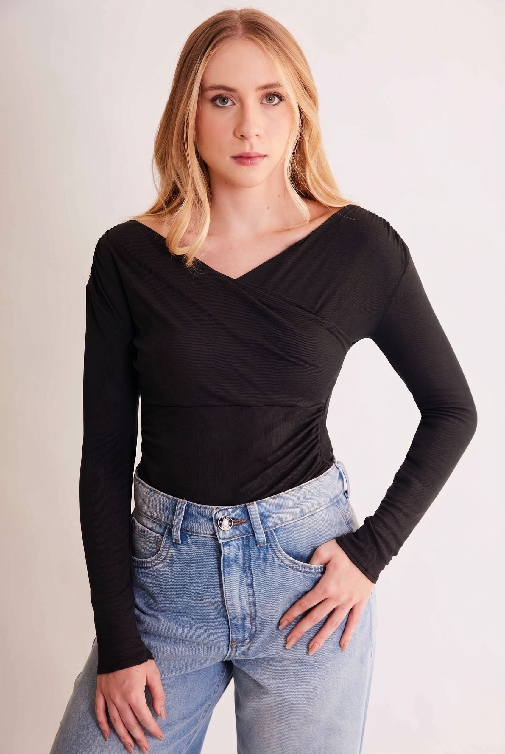 Blusa de Manga Longa After Dusk em Ribana